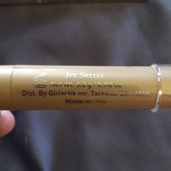 Girlactik glow on the go highlighter stick - Picture 5 of 5